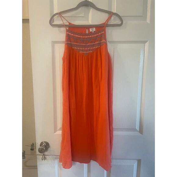 Crown & Ivy Beach Coral Embroidered dress size Medium - Picture 1 of 13